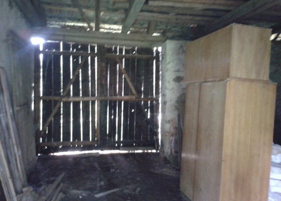 Renovace vrat do stodoly - stav před realizací