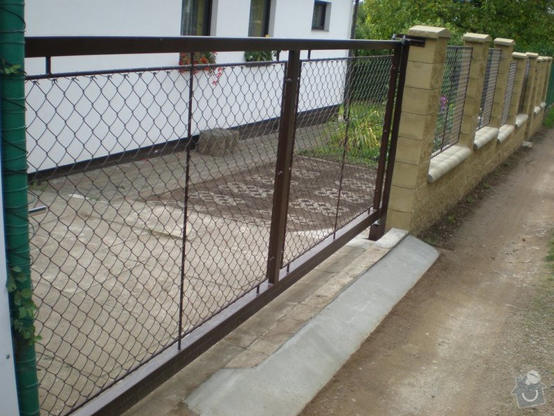 Samonosná brána, branka , 6ks plot.polí. : P9220455