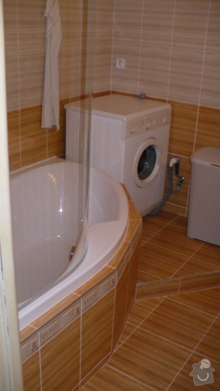 Rekonstrukce koupelny v panelovém domě: P1040100