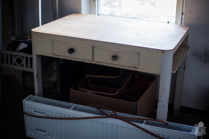 Renovace starého nábytku: kuchynsky_stul_1_