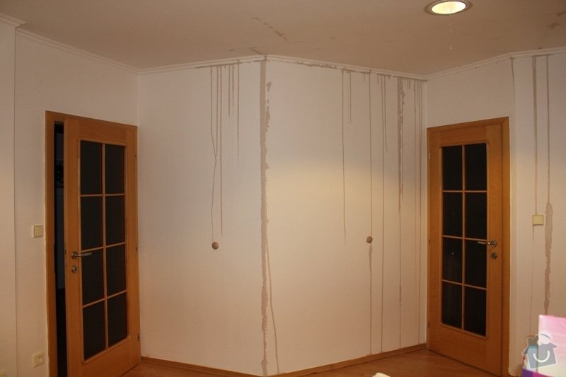 Oprava stropního sádrokartonu + malířské práce (pokoj + koupelna): Vyplaveny_pokoj_I