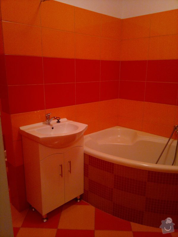 Rekonstrukce koupelny, wc, šatny,pokládka podlahy,malba: 29042011355