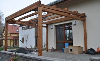 Zahradní altán, 2x dřevěná pergola u novostavby RD Hněvotín - stav před realizací