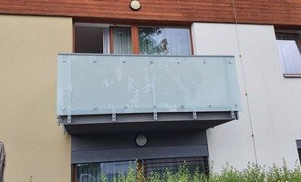 Výměna balkónového skla