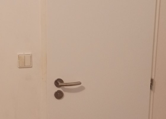 Výměna interiérových dveří (koupelna, WC)