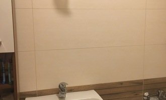 Montáž skříněk v koupelně vč. napojení umyvadla - stav před realizací