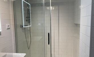 Výmena sprchovej zásteny a radiátora