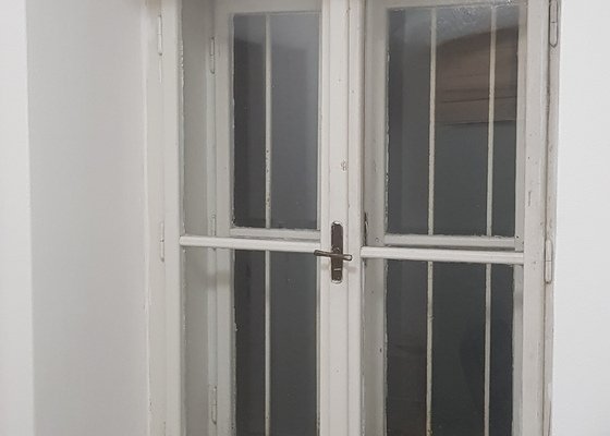 Výměna oken v suterénním bytě