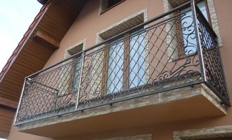 Kované balkonové zábradlí s montáží