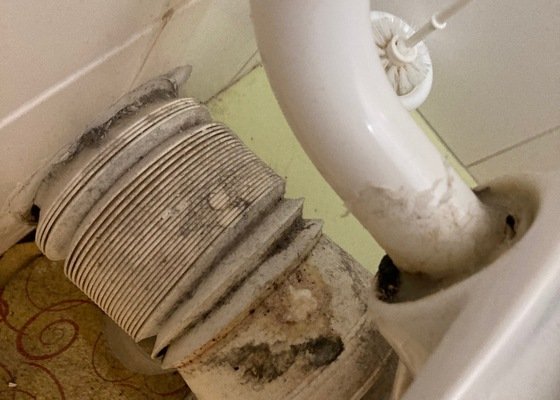Výměna odpadu WC & splachovací potrubí