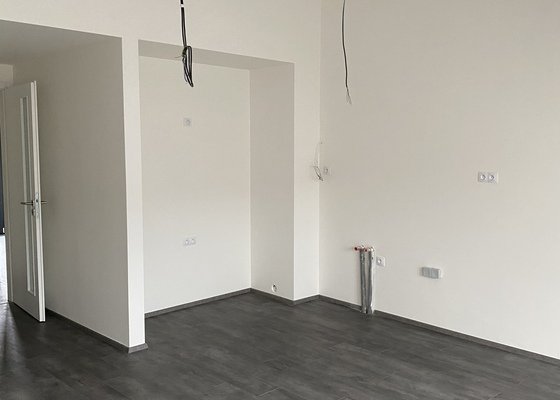 Betonová stěrka v kuchyni a obýváku