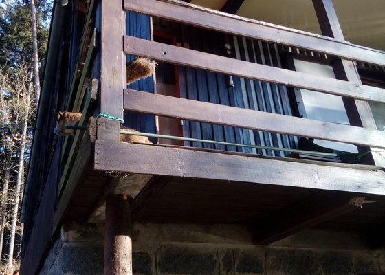 Oprava dřevěné verandy na chatě