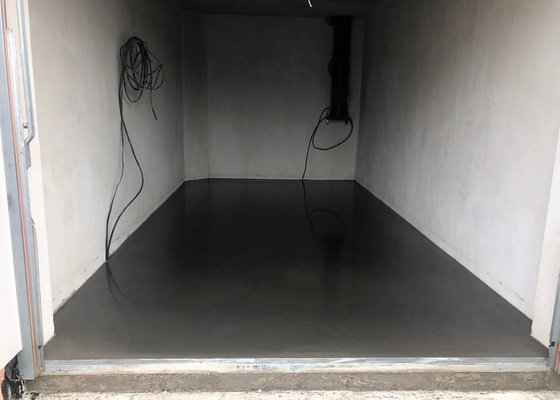Podlaha do garáže. cca 18m2