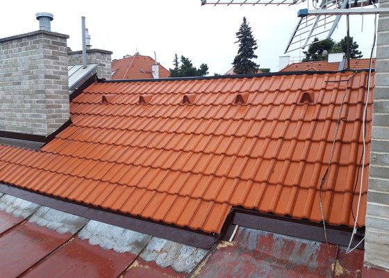 Rekonstrukce střechy rodinné vilky.