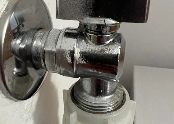 Výměna přívodního ventilu vody k pračce