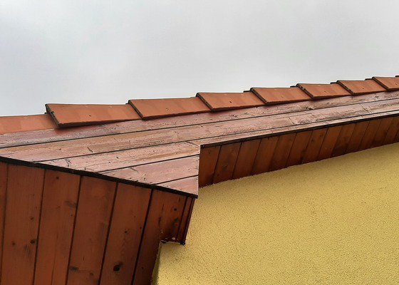 Podbití střechy