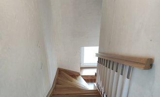 Samonosné dřevěné schodiště
