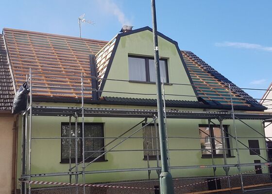Rekonstrukce střechy RD včetně zateplení a stavební práce