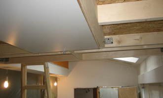Zateplení a sádrokartonový strop ve 2 místnostech - stav před realizací