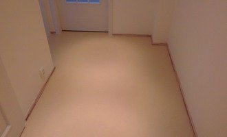 Laminátová podlaha + marmoleum