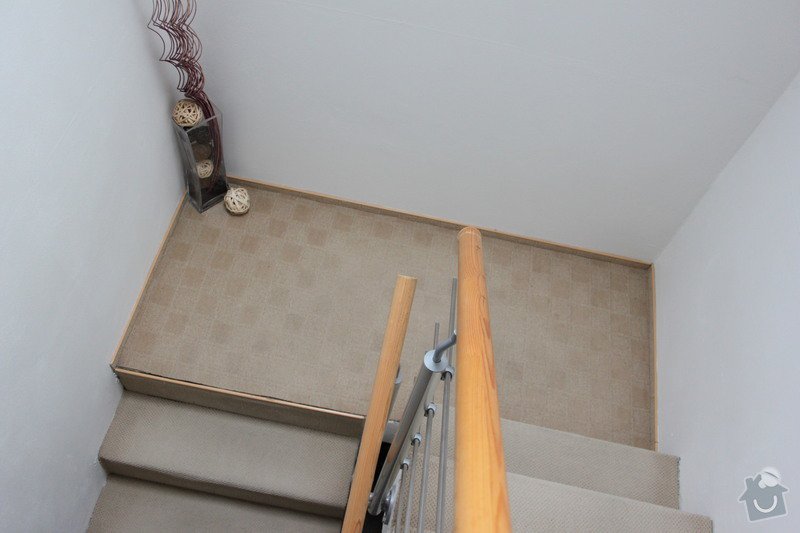 Dřevěné obložení schodiště (7 m2): IMG_3295