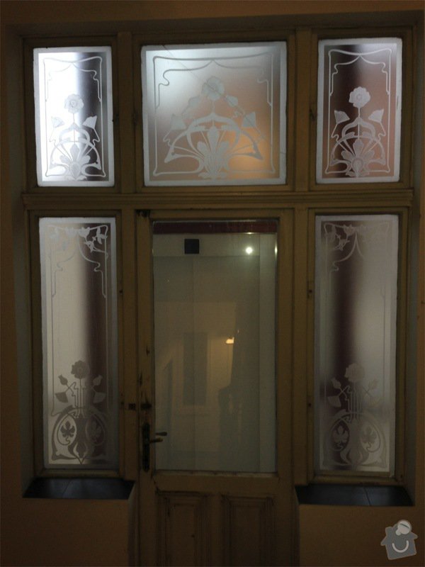 Renovace ramov balkonovych vitrazi, dum z roku 1901 na Prahe 7: IMG_1966