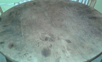 Renovaci starého stolu - stav před realizací
