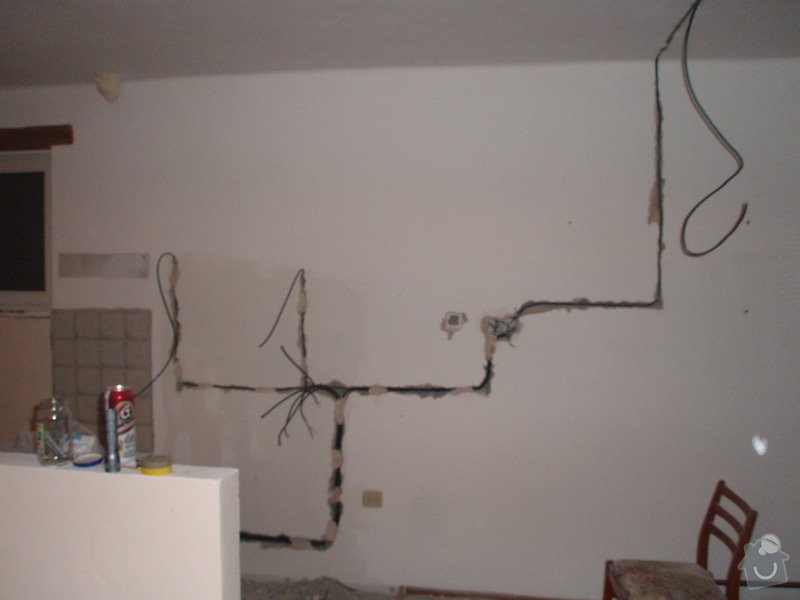 Rekonstrukce elektroinstalace kuchyně: P1170011