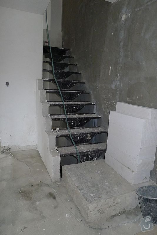 Vybavení interiéru RD - podlahy, dveře, schody: schody_001