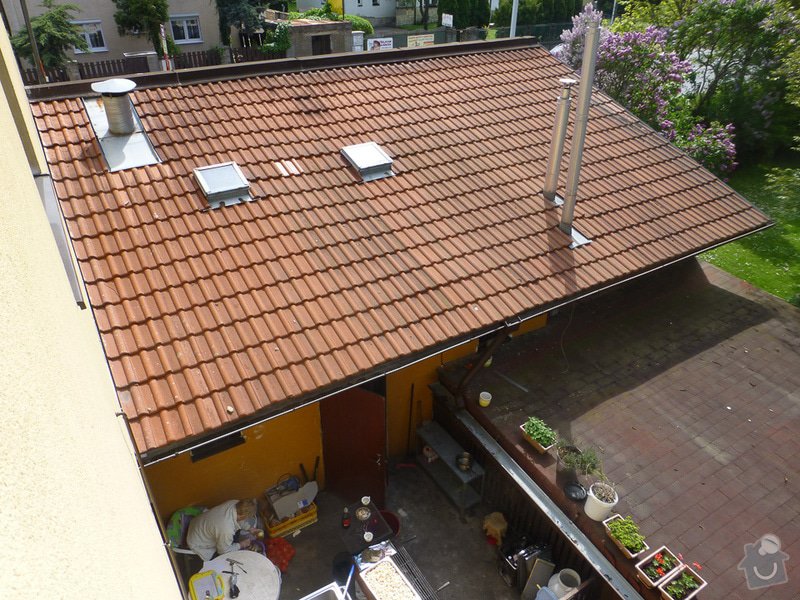 Oprava střechy u přístavby domu: P1180263