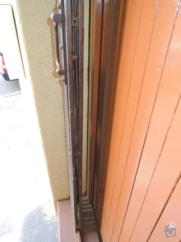 Rekonstrukce vchodových dveří pro kancelář: DSCN1962
