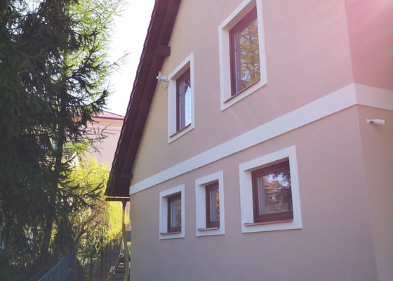 Zhotovení fasády rodinného domu v Dobrušce.