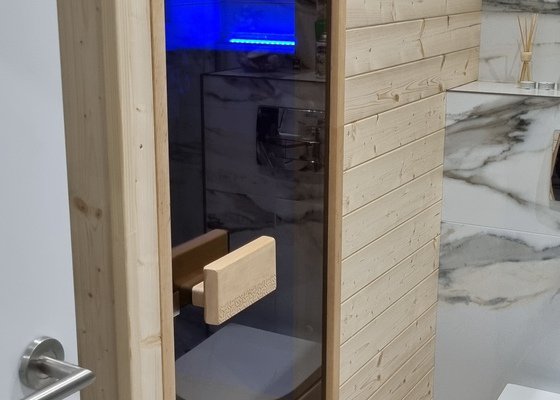 Rekonstrukce koupelny a realizace sauny na míru.