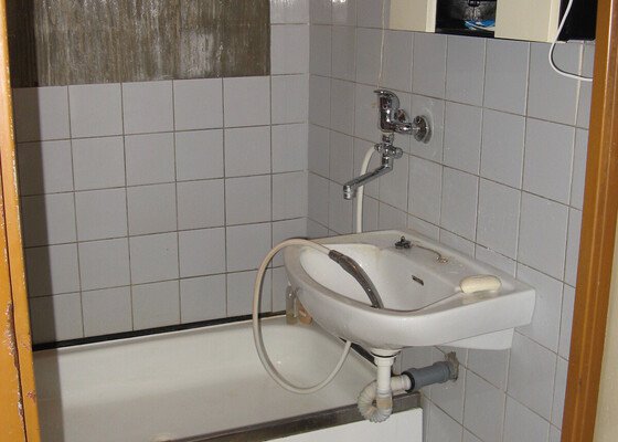 Poptávám rekonstrukci malé koupelny v paneláku v Liberci