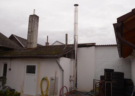 Dodání nerezového fasádního komínu a instalace