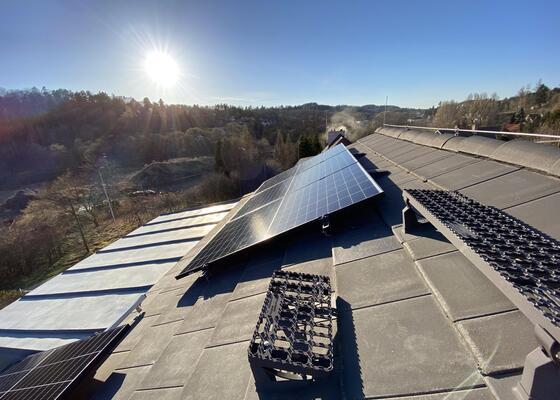 Instalace fotovoltaické elektrárny s bateriovým úložištěm a wallboxem