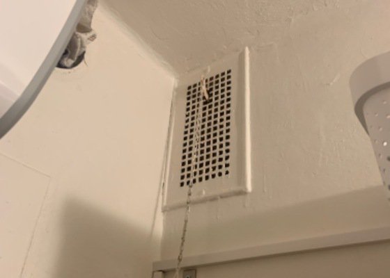 Výměna ventilátoru na WC a v koupelně - stav před realizací