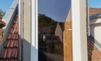 Výměna starých oken za plastová/dřevěná (+případně i dveře)