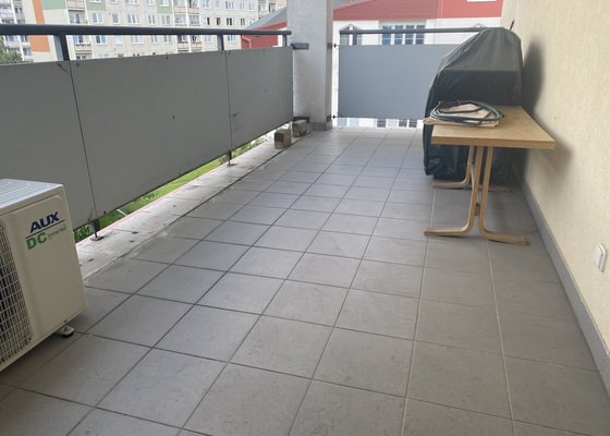 Dlažba venkovní - balkón cca 14m2 - Olomouc