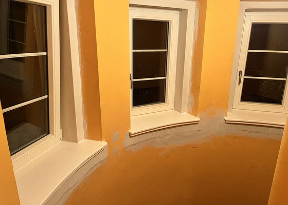 Vnitřní dřevěné parapety pod okna do oblouku (3 ks)