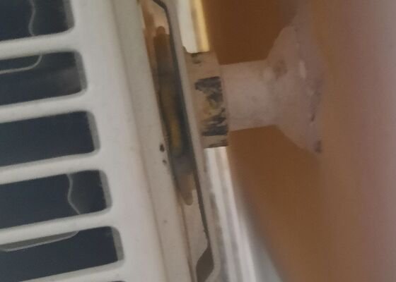 Výměna radiátorů v panelovém domě