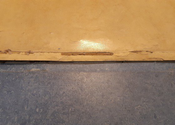 Vyrovnání podlahy v místě po odstranění futer a prahu