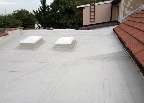 Odvětrávací komínek na PVC střechu - stav před realizací