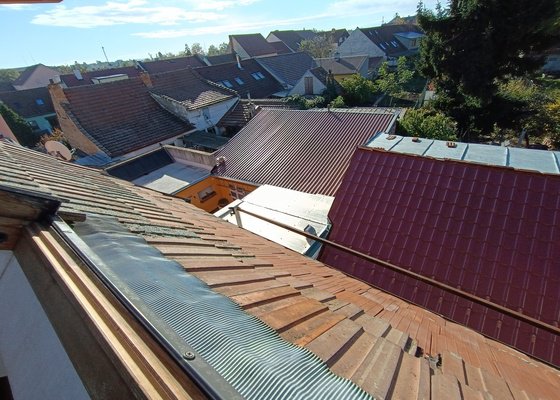 Montáž FV panelů na střechu