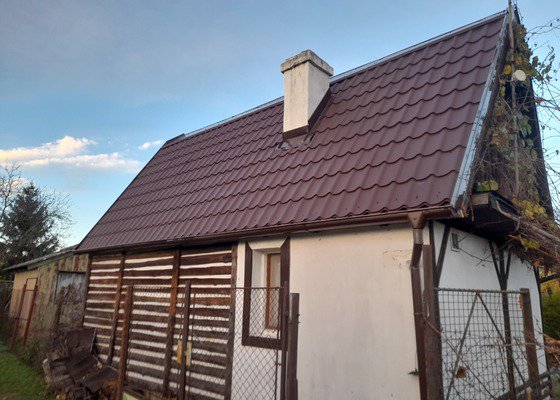 Rekonstrukce střechy chaty v Dobroměřicích u Loun