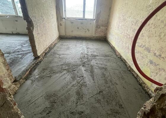 Srovnání podlah v RD (Olomouc) + vylití nové betonové podlahy v 1 místnosti