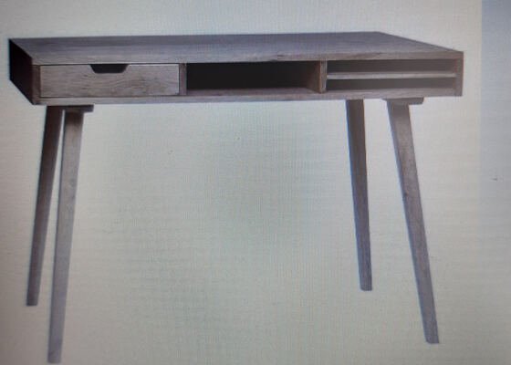 Výroba psacího stolu a políčky