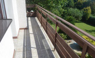 Kompletní opravu balkónu, štítu a související práce - stav před realizací