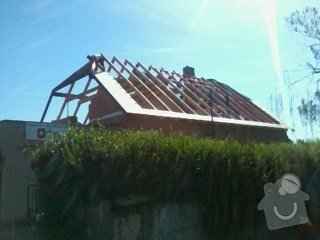 Realizace střechy na klíč včetně demoličních prací na RD v Suchdole: 011