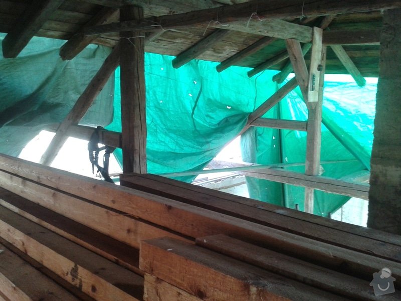 Rekonstrukce stanové střechy rodinného domu: 20140704_165505
